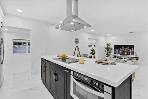 8351 SW 27th Street Miami FL 33155