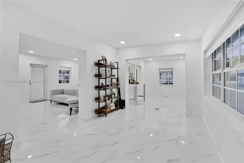 8351 SW 27th Street Miami FL 33155