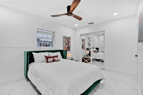 8351 SW 27th Street Miami FL 33155