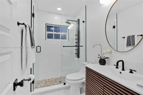 8351 SW 27th Street Miami FL 33155