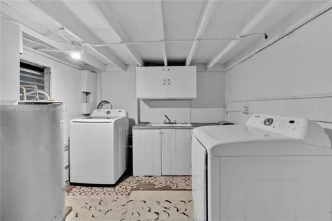 8351 SW 27th Street Miami FL 33155
