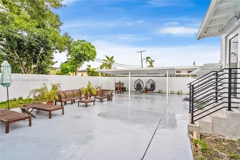 8351 SW 27th Street Miami FL 33155