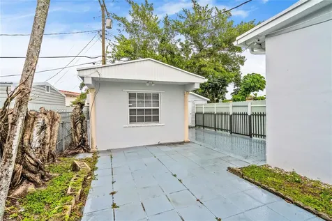 8351 SW 27th Street Miami FL 33155
