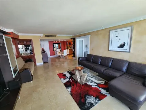 5151 Collins Avenue Miami Beach FL 33140