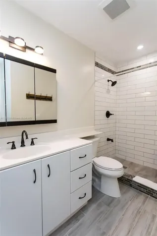 1120 N 13th Terrace Hollywood FL 33019