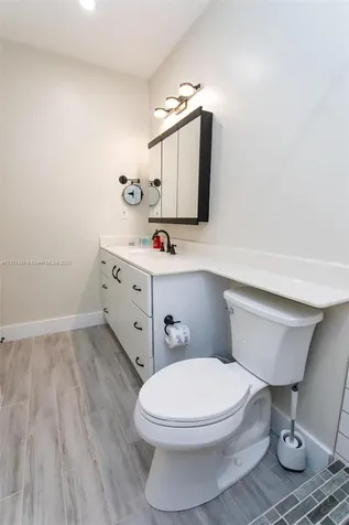 1120 N 13th Terrace Hollywood FL 33019