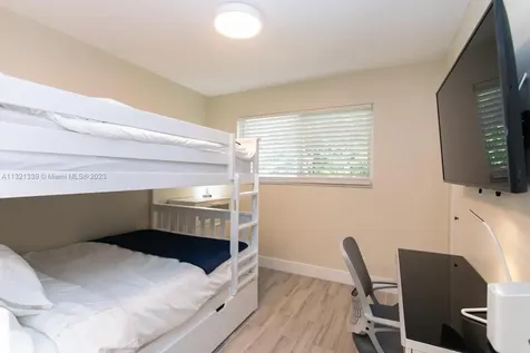 1120 N 13th Terrace Hollywood FL 33019