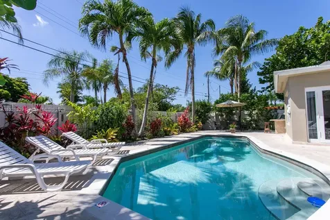 1120 N 13th Terrace Hollywood FL 33019