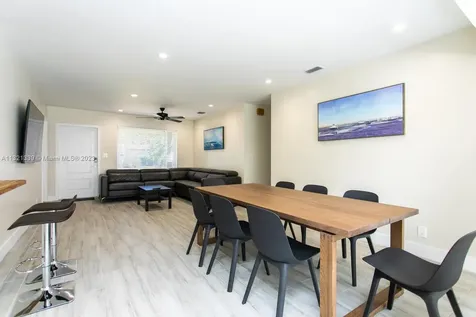 1120 N 13th Terrace Hollywood FL 33019