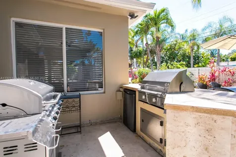 1120 N 13th Terrace Hollywood FL 33019