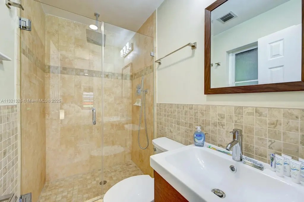 1020 N 13th Terrace Hollywood FL 33019