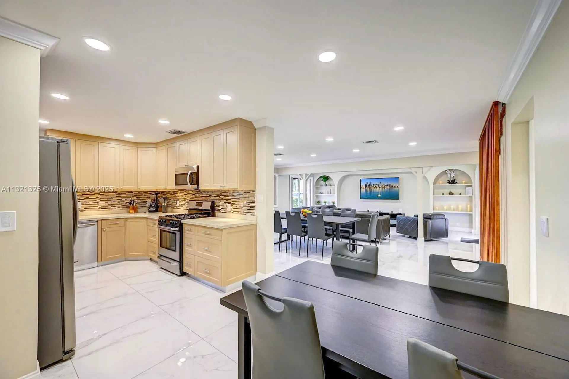 1020 N 13th Terrace Hollywood FL 33019
