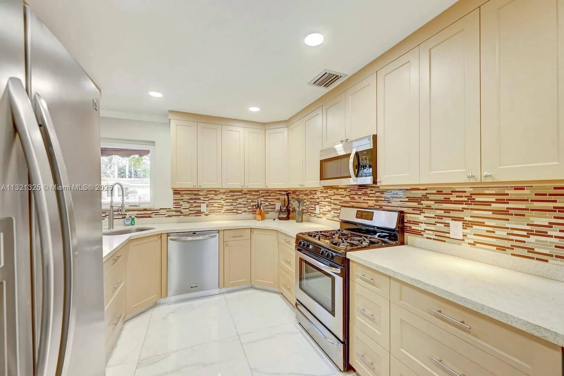 1020 N 13th Terrace Hollywood FL 33019