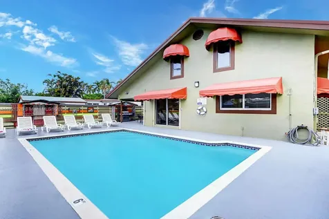 1020 N 13th Terrace Hollywood FL 33019