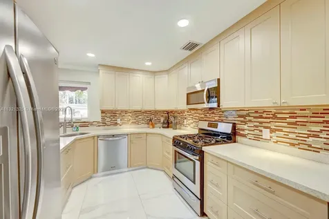 1020 N 13th Terrace Hollywood FL 33019