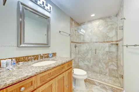 1020 N 13th Terrace Hollywood FL 33019