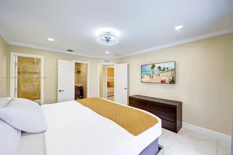 1020 N 13th Terrace Hollywood FL 33019