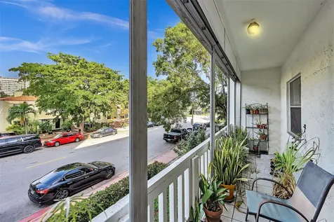 1033 Lenox Avenue Miami Beach FL 33139