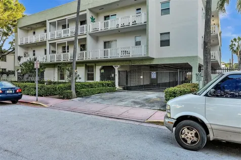 1033 Lenox Avenue Miami Beach FL 33139