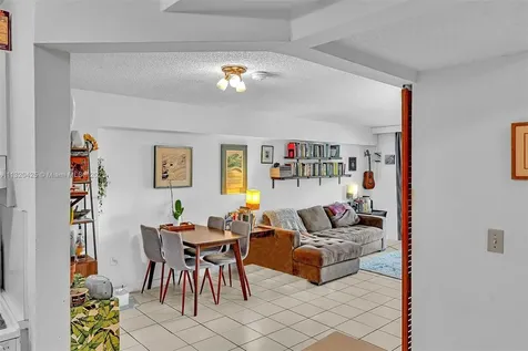 1033 Lenox Avenue Miami Beach FL 33139