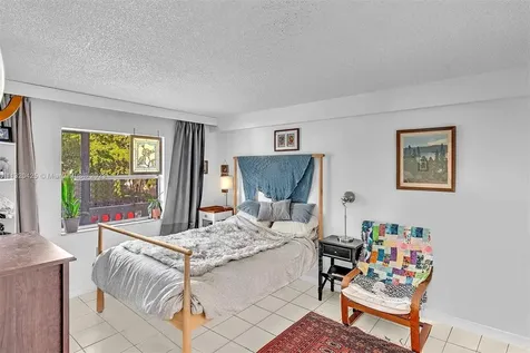 1033 Lenox Avenue Miami Beach FL 33139