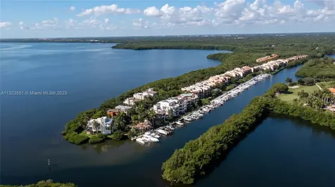 6226 Paradise Point Drive Palmetto Bay FL 33157