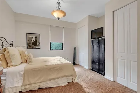 6226 Paradise Point Drive Palmetto Bay FL 33157