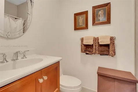 6226 Paradise Point Drive Palmetto Bay FL 33157