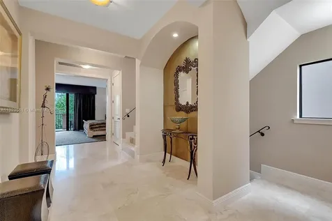 6226 Paradise Point Drive Palmetto Bay FL 33157