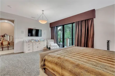 6226 Paradise Point Drive Palmetto Bay FL 33157