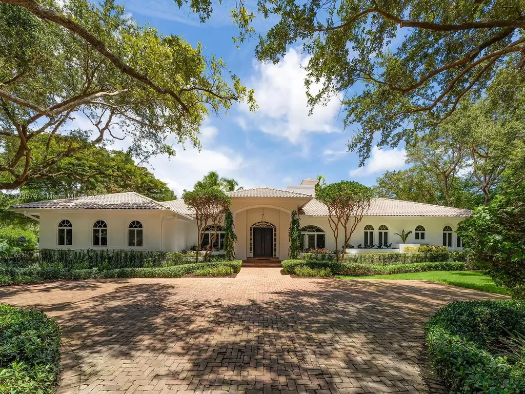 6751 SW 106th Street Pinecrest FL 33156