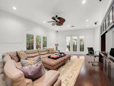 6751 SW 106th Street Pinecrest FL 33156