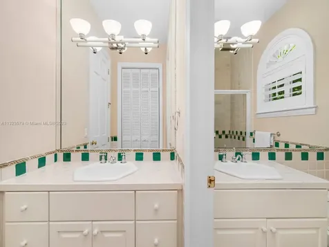6751 SW 106th Street Pinecrest FL 33156