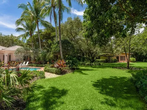 6751 SW 106th Street Pinecrest FL 33156