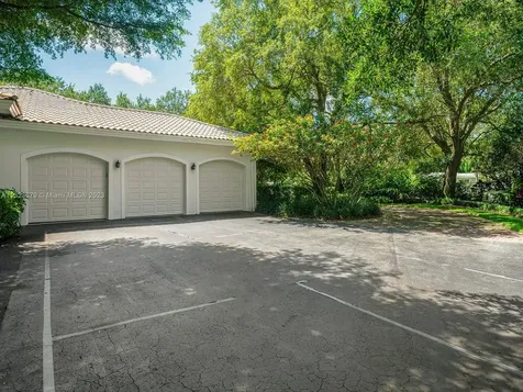 6751 SW 106th Street Pinecrest FL 33156