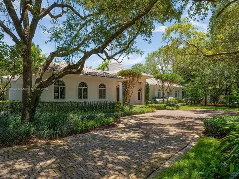 6751 SW 106th Street Pinecrest FL 33156