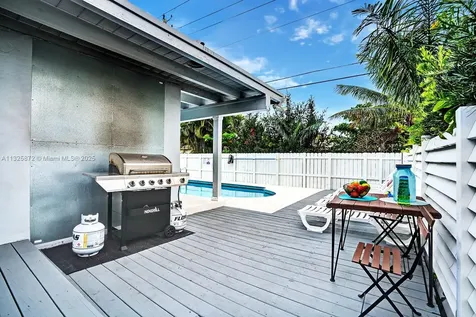 1018 Adams Street Hollywood FL 33019