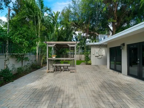 165 S Shore Drive Miami FL 33133