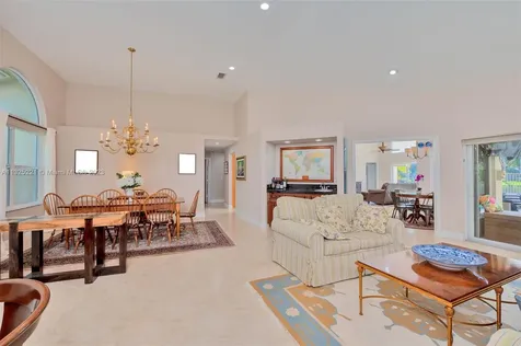 1042 Poplar Circle Weston FL 33326