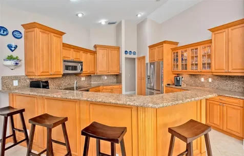 1042 Poplar Circle Weston FL 33326