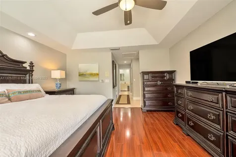 1042 Poplar Circle Weston FL 33326