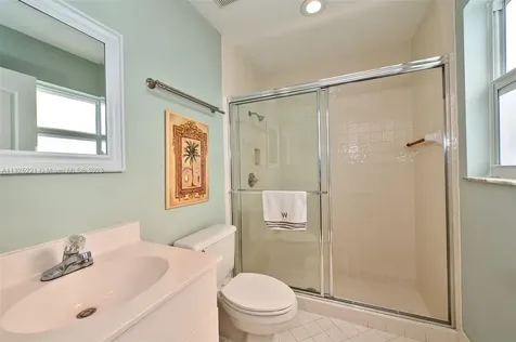 1042 Poplar Circle Weston FL 33326