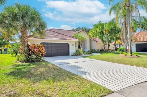 1042 Poplar Circle Weston FL 33326