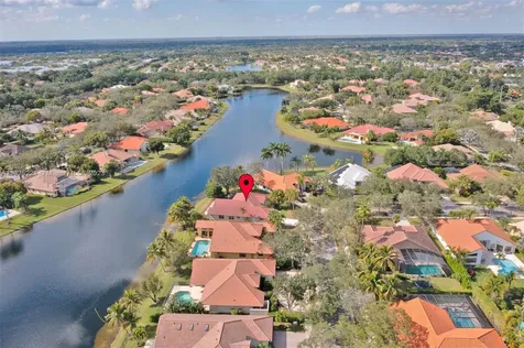 1042 Poplar Circle Weston FL 33326