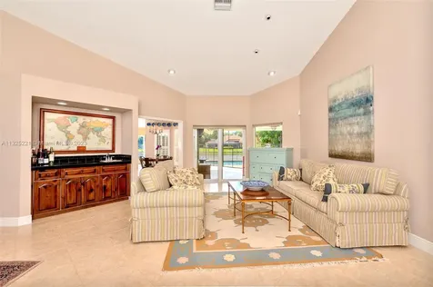 1042 Poplar Circle Weston FL 33326