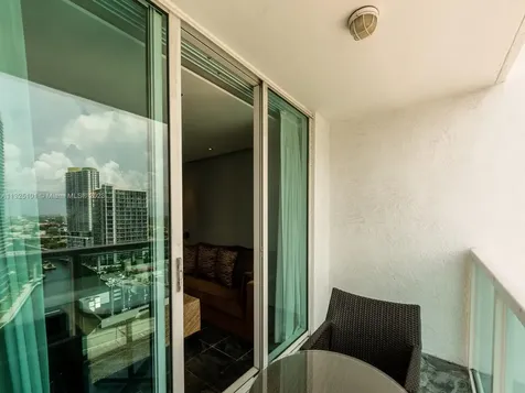 31 SE 5 Street Miami FL 33131