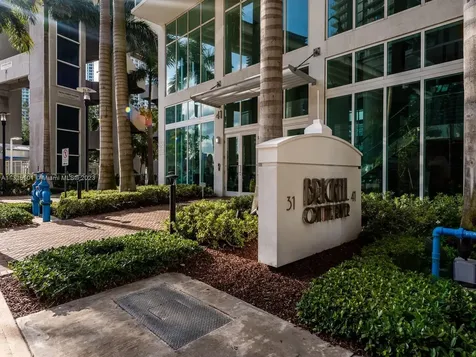 31 SE 5 Street Miami FL 33131