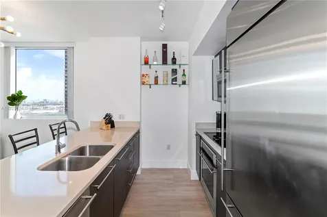 55 SE 6th Street Miami FL 33131