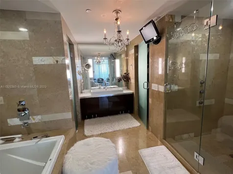 3737 Collins Avenue Miami Beach FL 33140