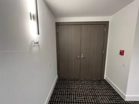 3737 Collins Avenue Miami Beach FL 33140